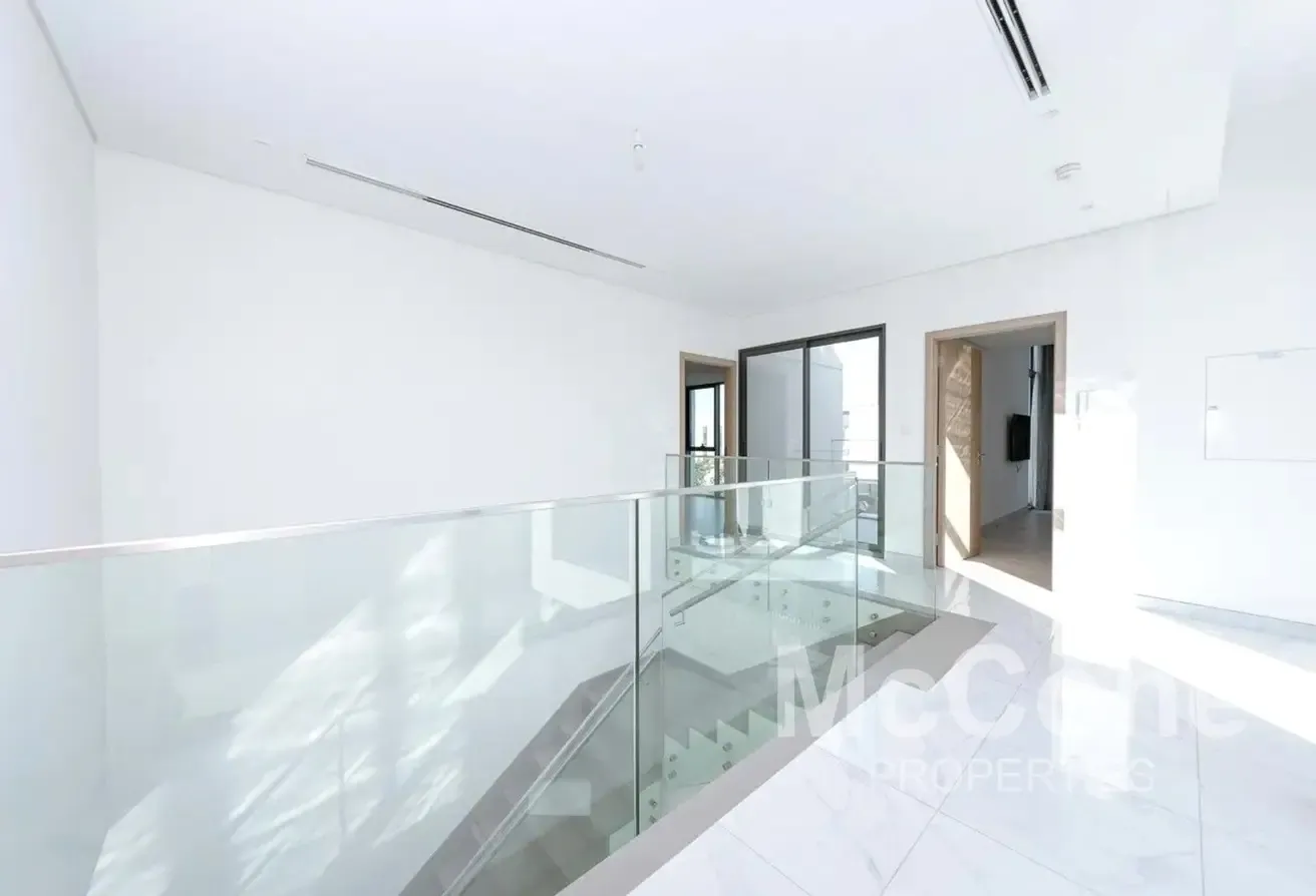 Private Pool | Vacant | Landscaped