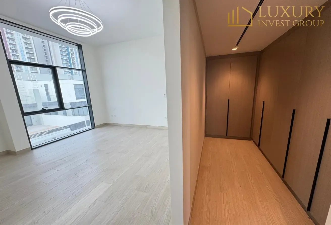 4BR+M  | Corner Plot  | Vastu Unit