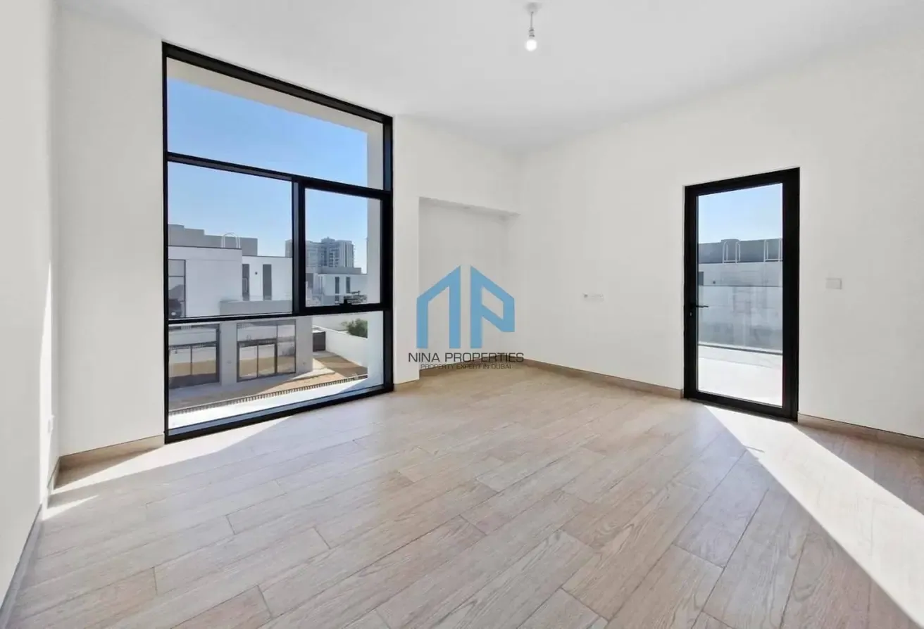Premium 4 Bed Villa | Corner Unit | Fully Landscaped