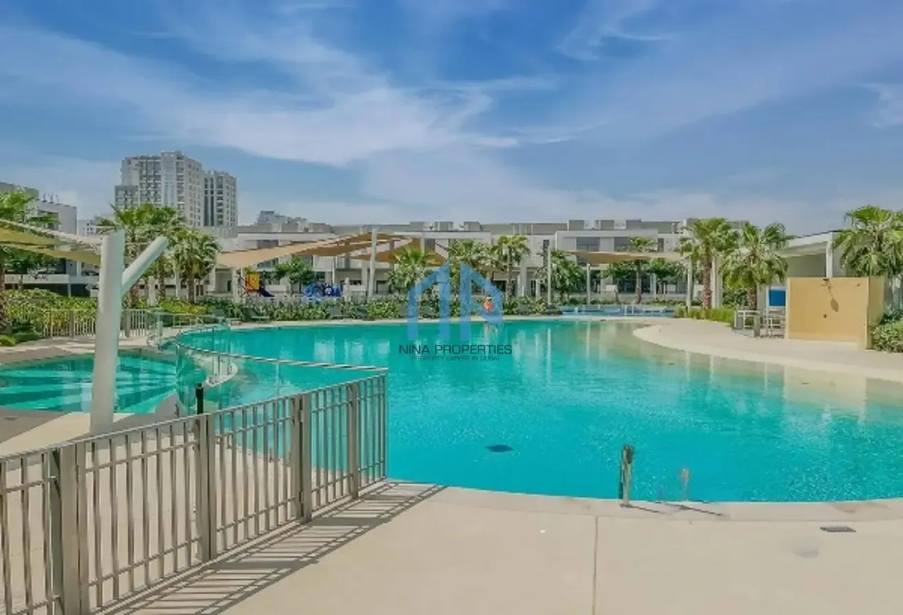 Premium 4 Bed Villa | Corner Unit | Fully Landscaped