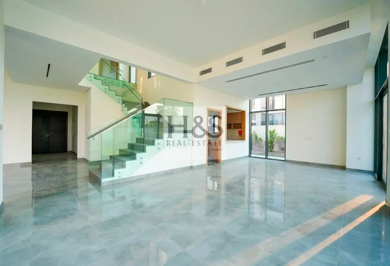 Type A Large | Close to amenities |Single Row