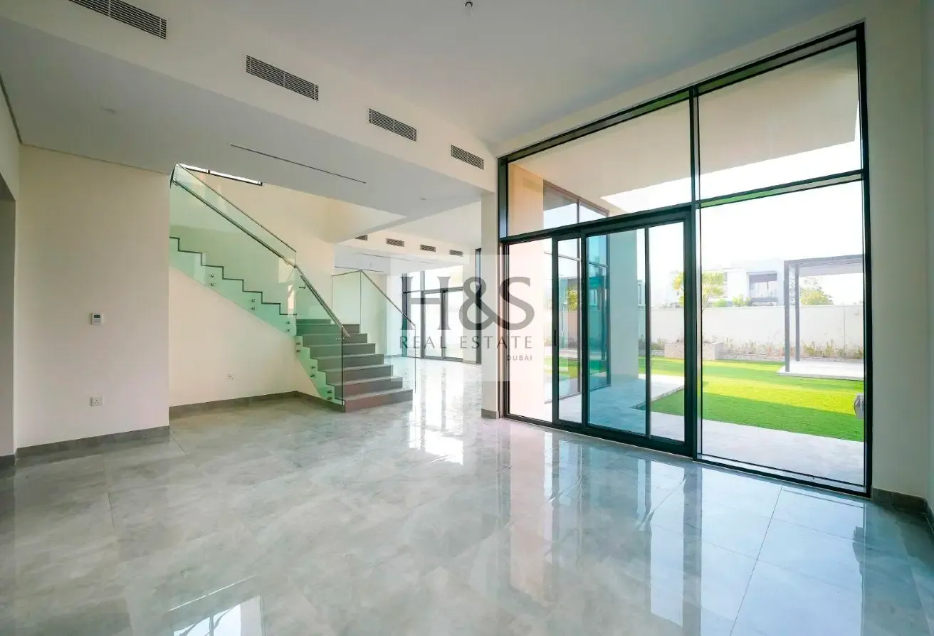 Type A Large | Close to amenities |Single Row