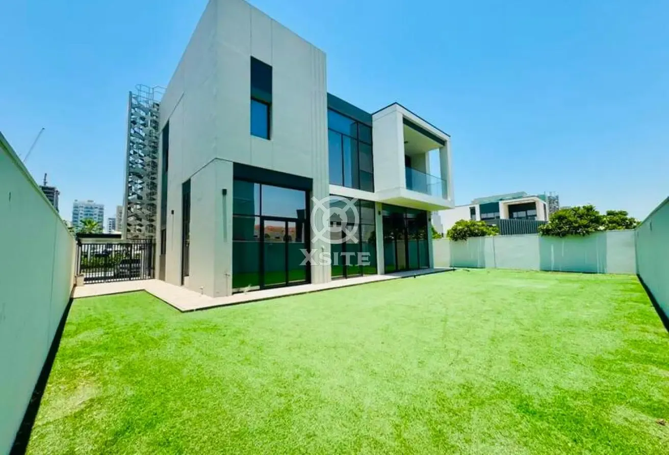Available Type LA LB SA & SB  |12 Available Villas