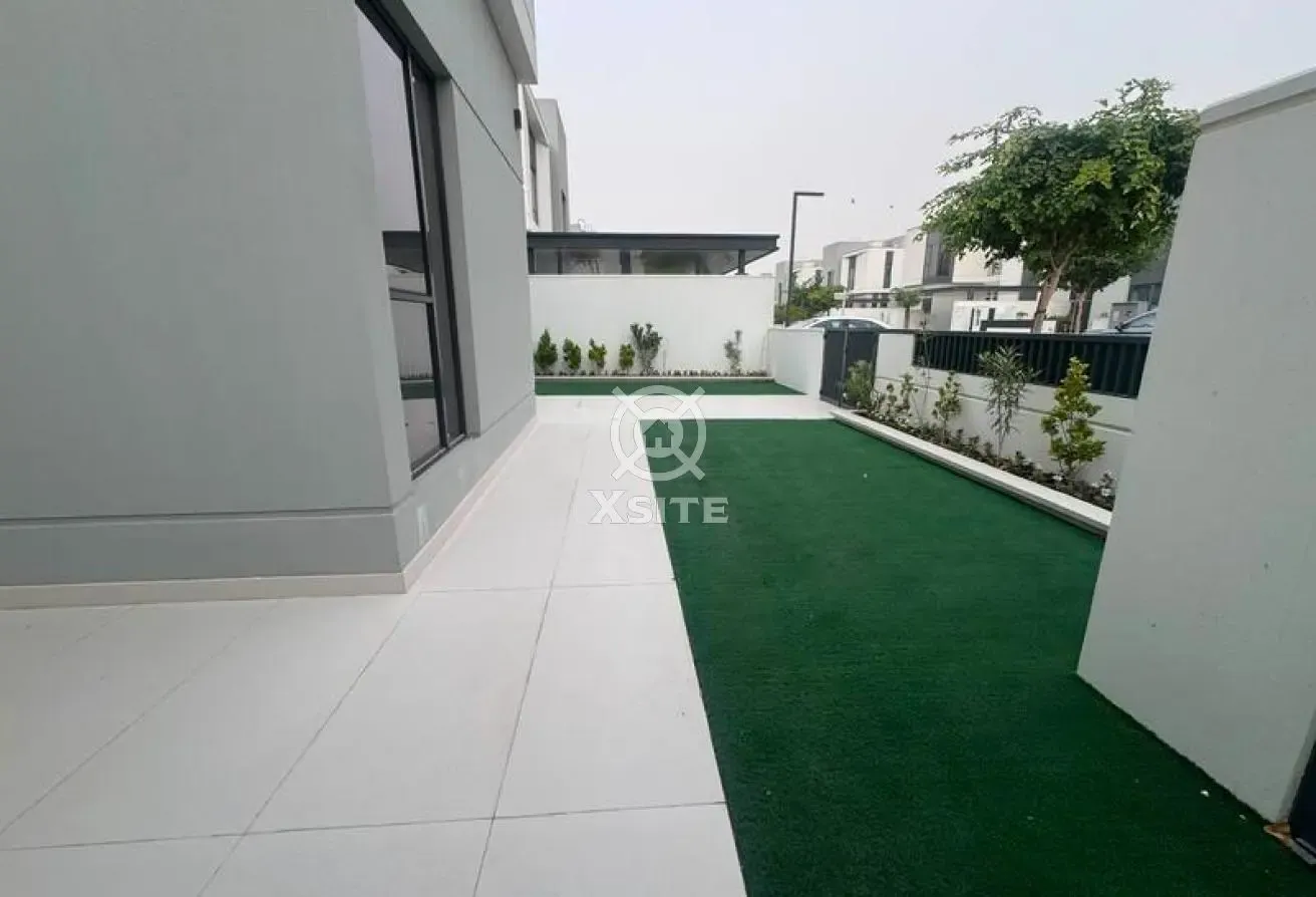 Available Type LA LB SA & SB  |12 Available Villas