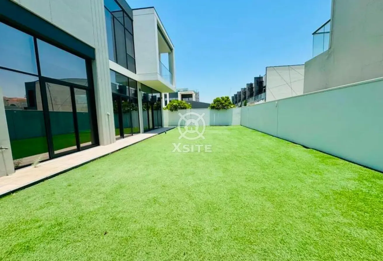 Available Type LA LB SA & SB  |12 Available Villas