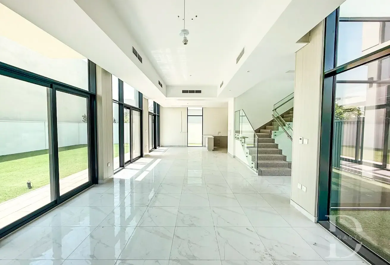 Opposite Pool & Park | With Drivers Room | Vacant