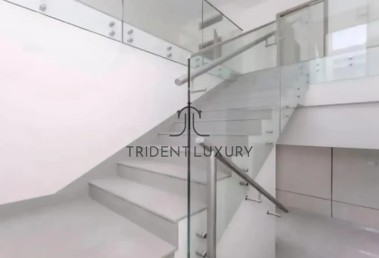 Community Living | Private Garden | Vacant
