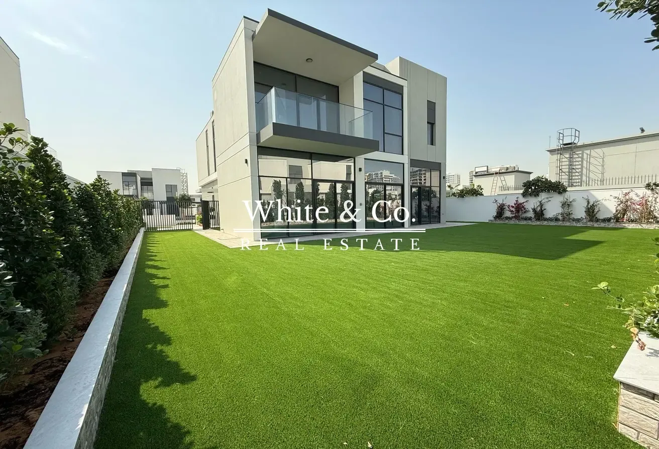 Available Now | Landscaped | Internal Unit