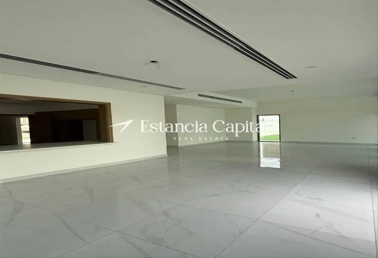 PRIVATE POOL | VACANT | PRIME LOCATION