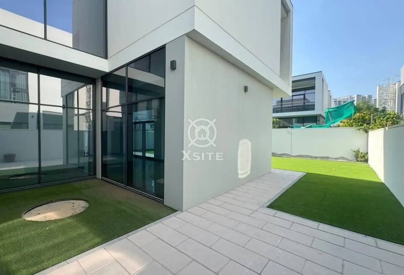 Type LA - Matured Landscaping |No Buildings Around