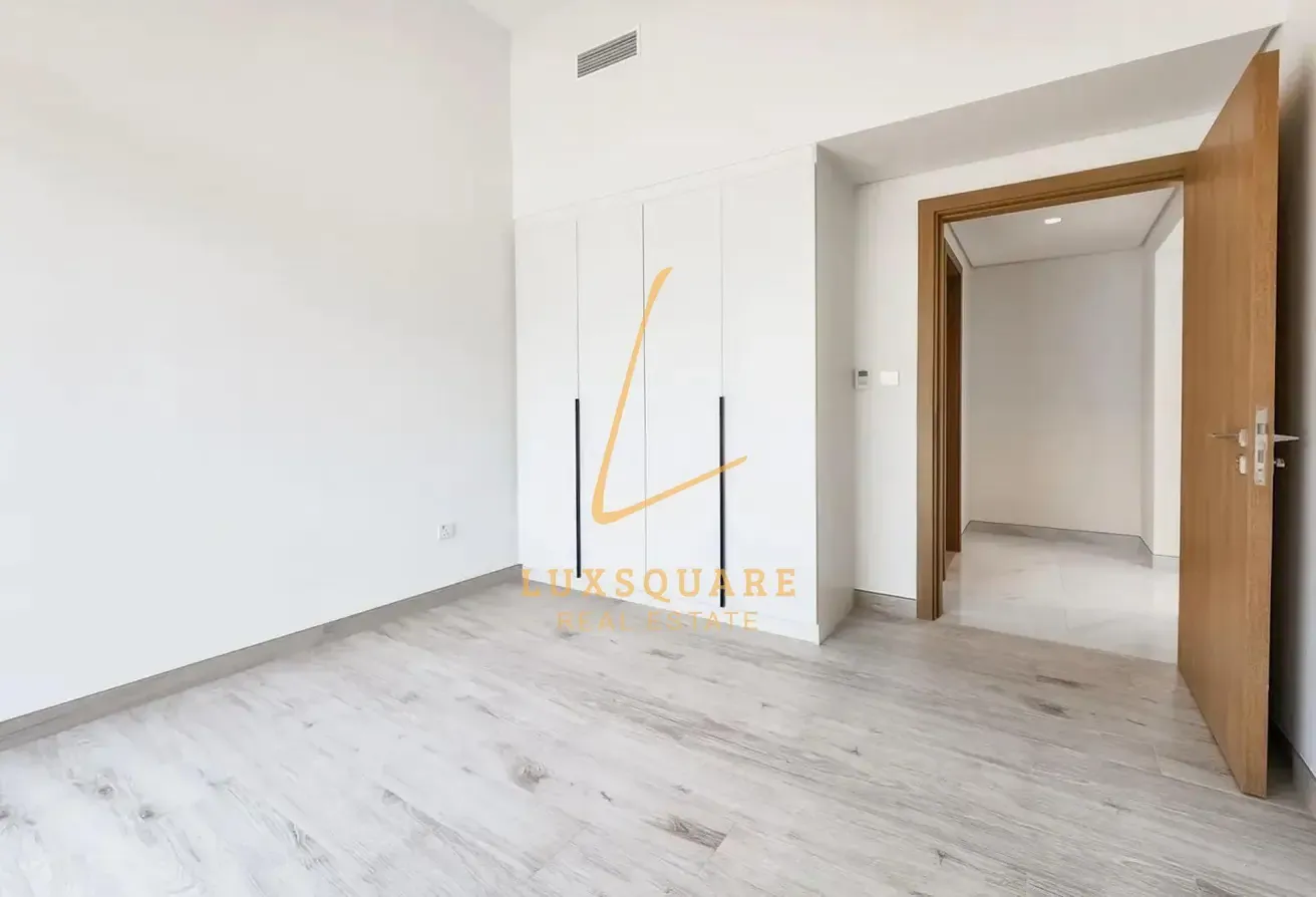 Vacant 4BR+Maid Villa | Spacious Layout