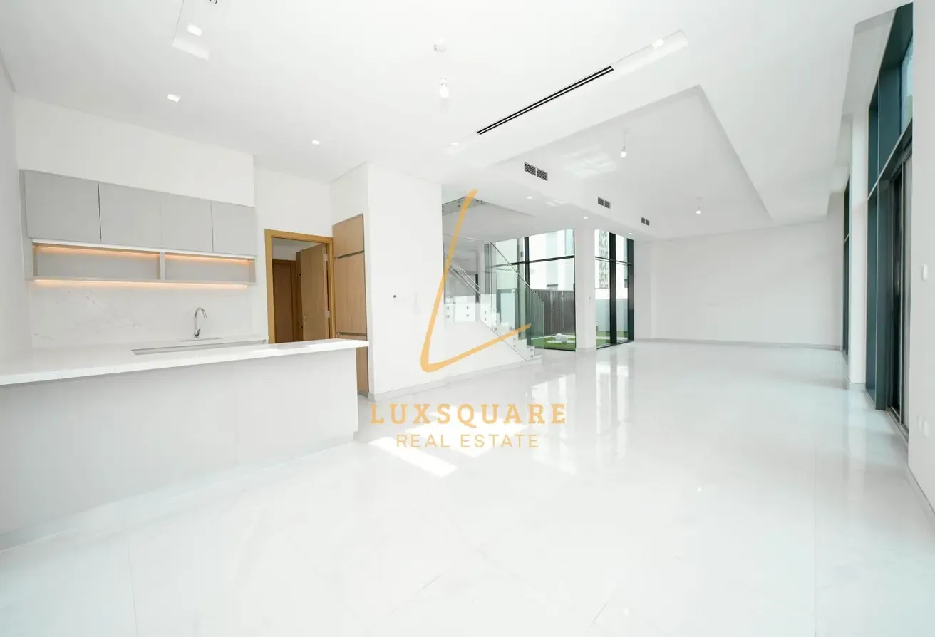 Spacious 5BR Villa I Type B I Single Row