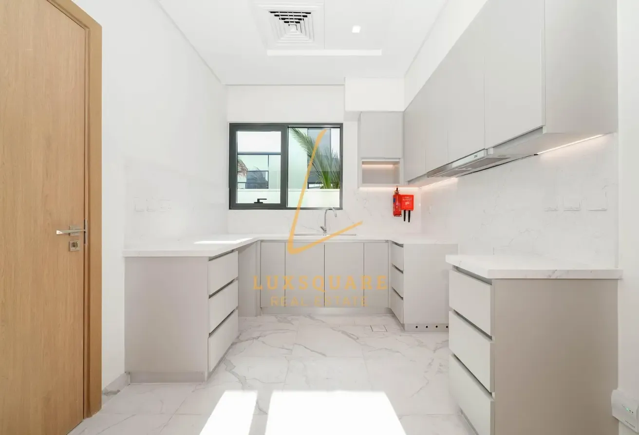 Spacious 5BR Villa I Type B I Single Row