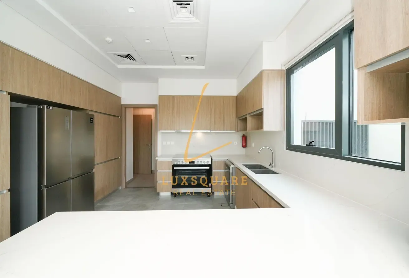 Vacant I Large Type | Upstairs Living | Landscaped