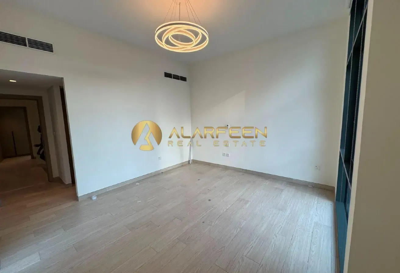 Spacious 4BR + Maid | Park View | Corner Villa