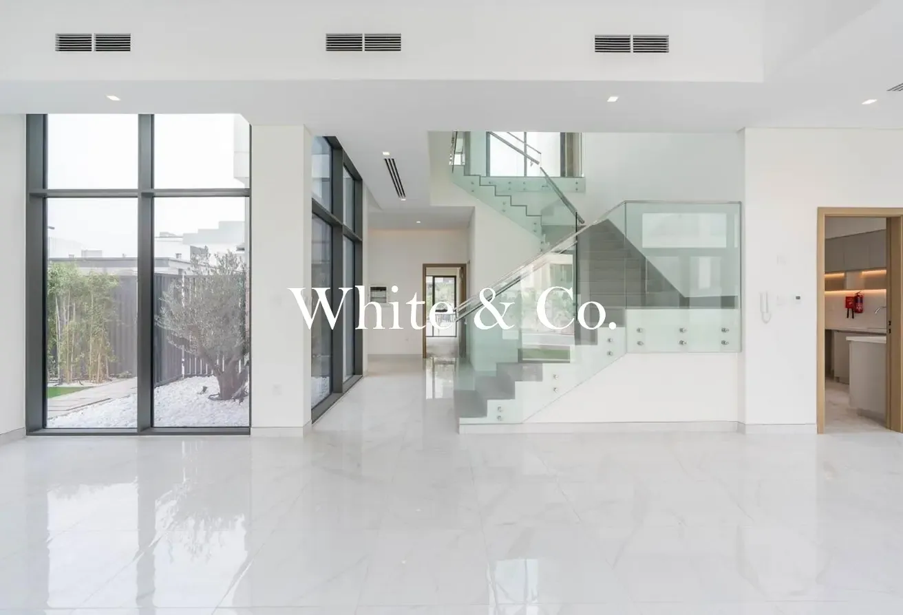 Large Plot | Drivers Room |  Private Pool