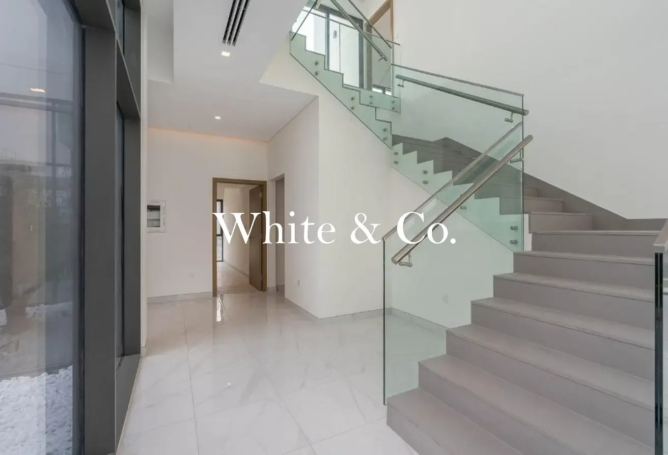 Large Plot | Drivers Room |  Private Pool