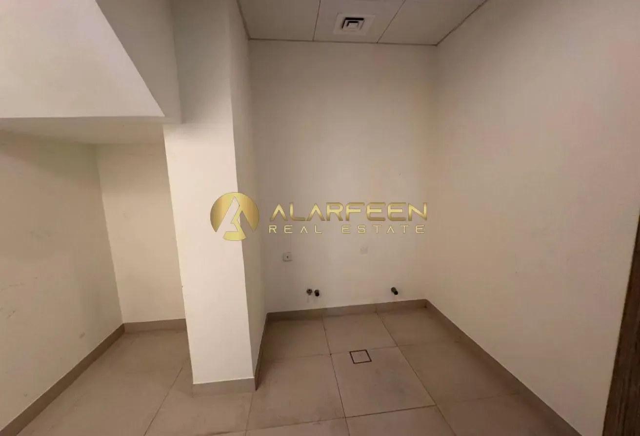 Spacious  Villa | Corner | Park View