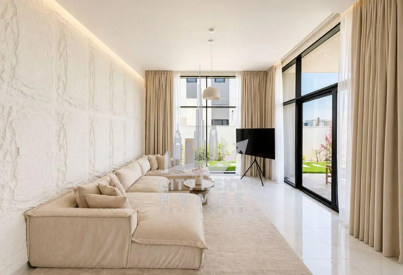 Luxurious 4-Bedroom Villa for Rent in Al Furjan