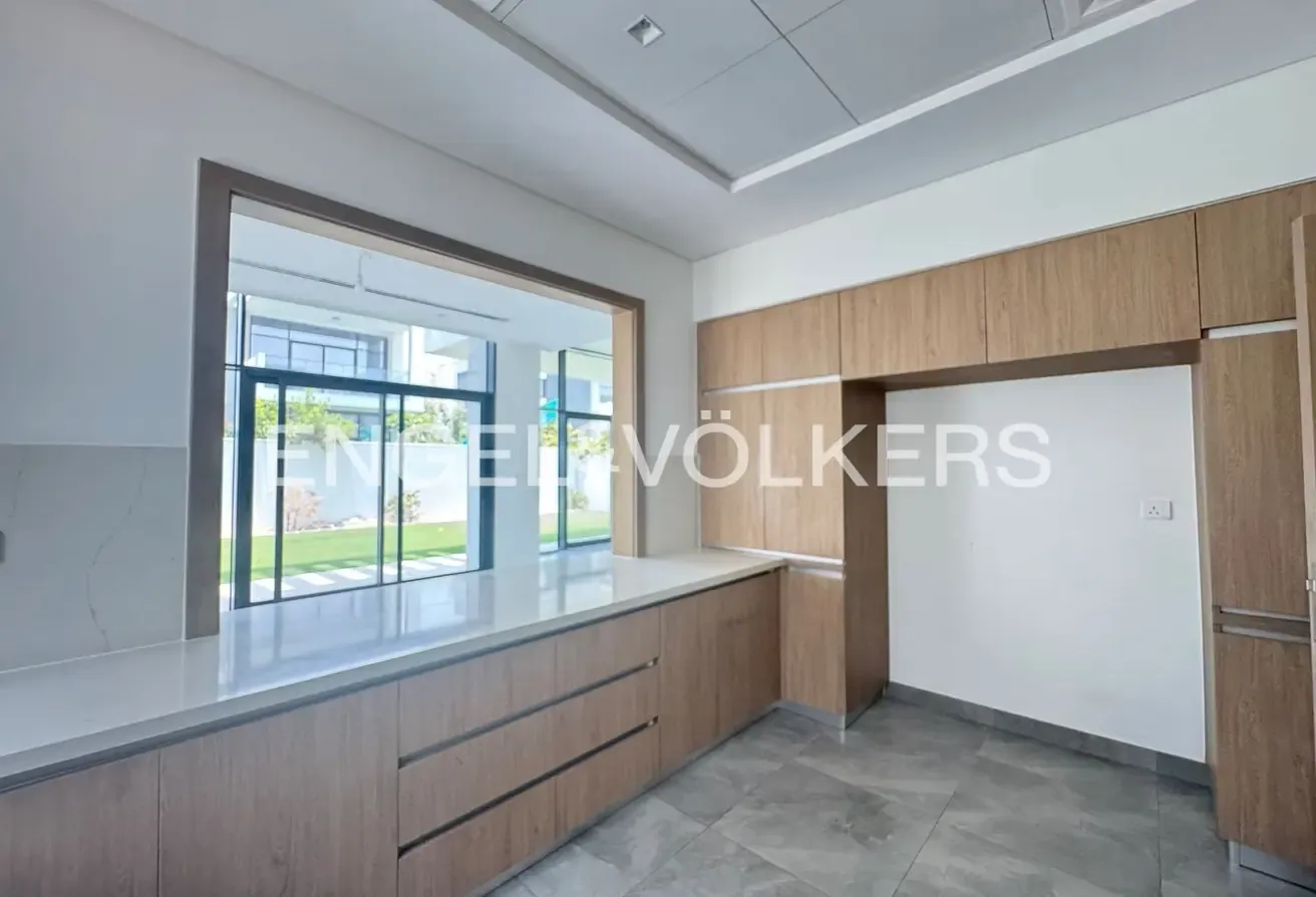 Internal Location | Vacant | Maids Room
