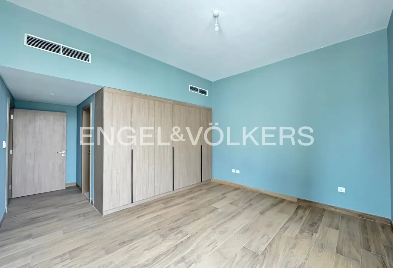 Internal Location | Vacant | Maids Room