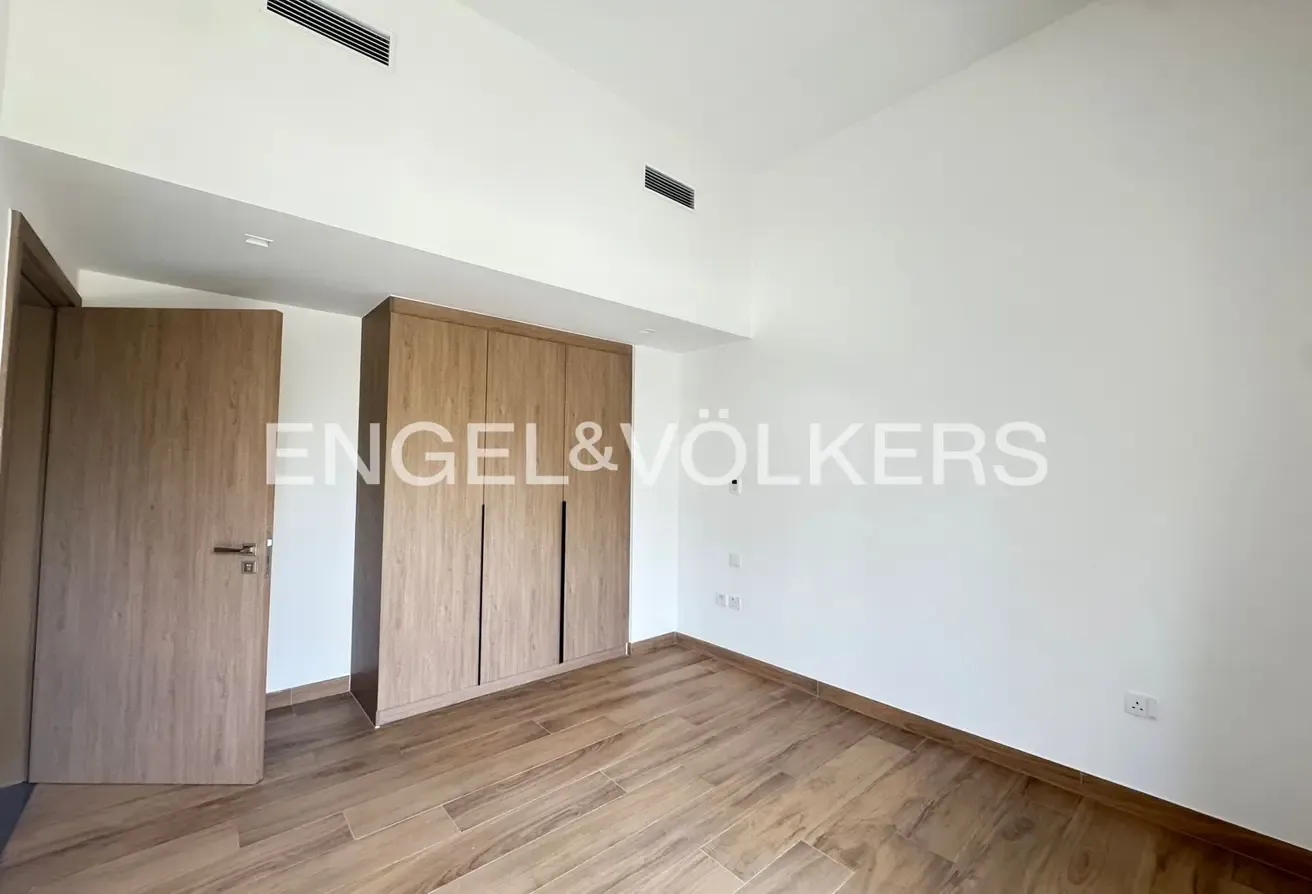 Internal Location | Vacant | Maids Room