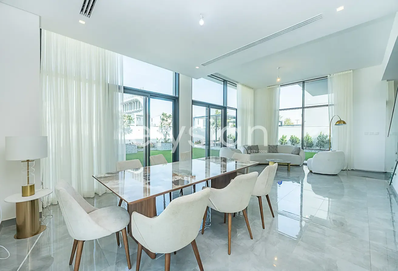 Landscaped | Single Row | Bright and Spacious
