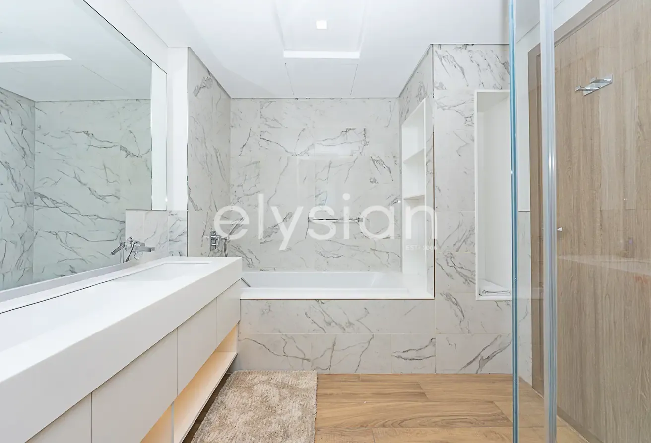 Landscaped | Single Row | Bright and Spacious