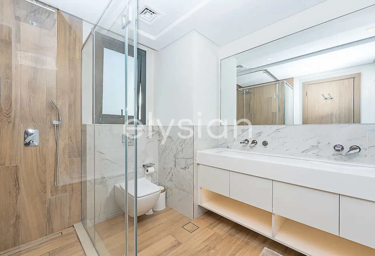 Landscaped | Single Row | Bright and Spacious