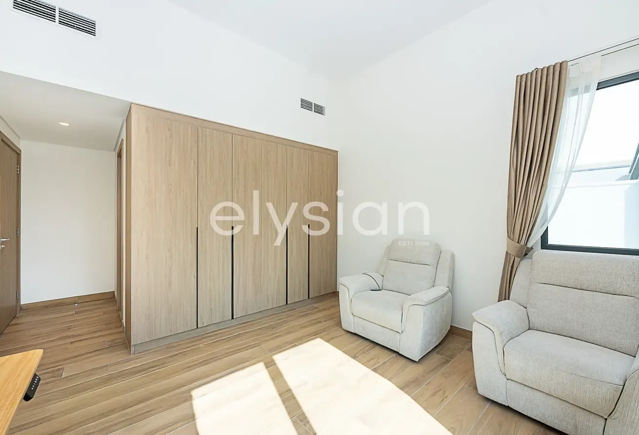 Landscaped | Single Row | Bright and Spacious
