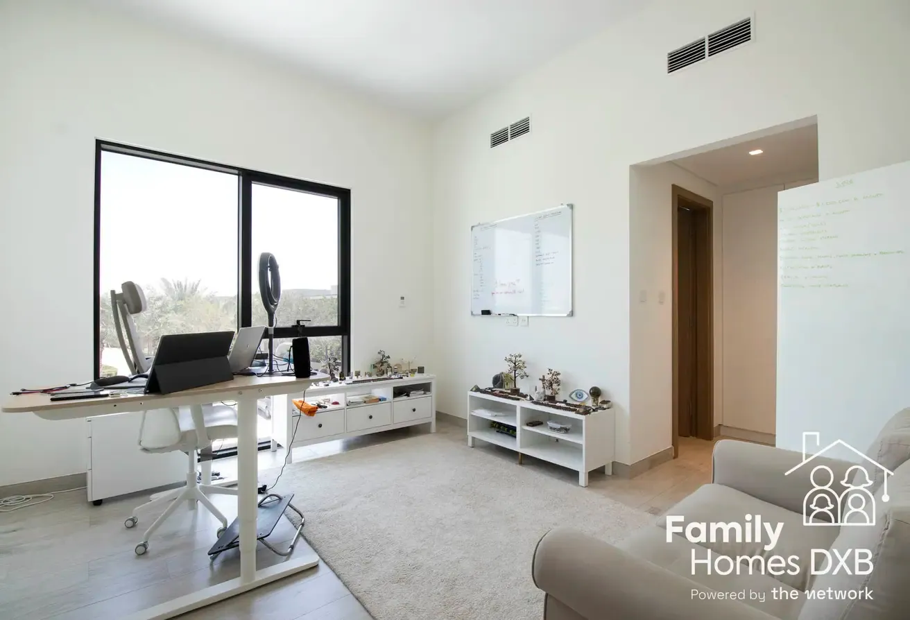 Large 4 Bed+ Maid Vastu Villa| Flexible on Cheques