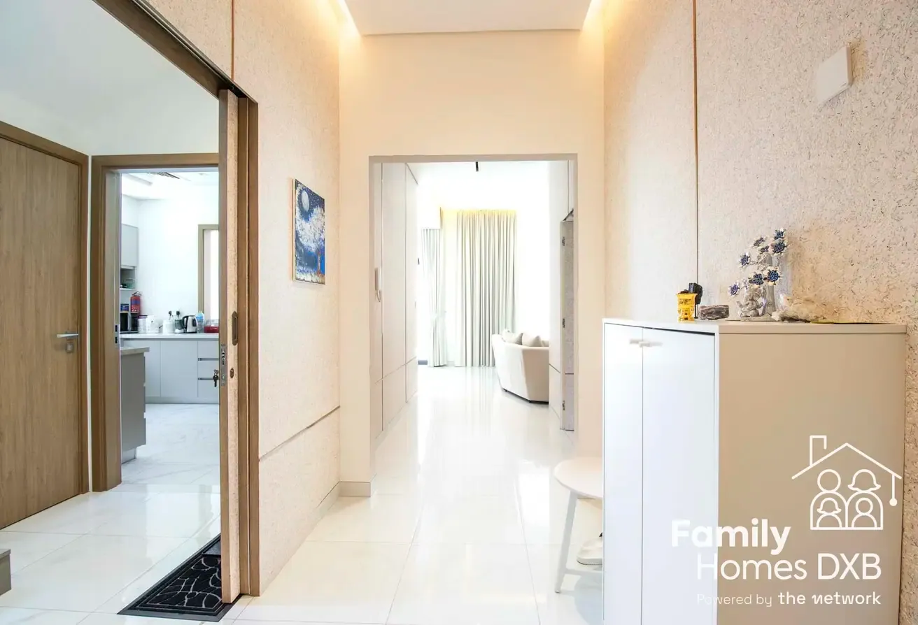 Large 4 Bed+ Maid Vastu Villa| Flexible on Cheques