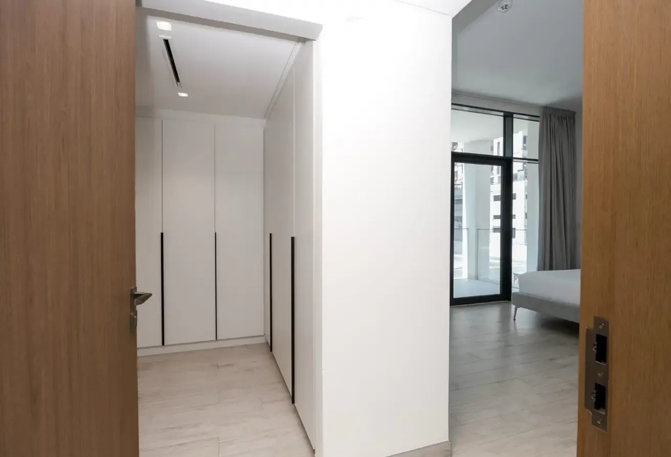 4 BEDROOM | LANDSCAPED | READY TO OCCUPY