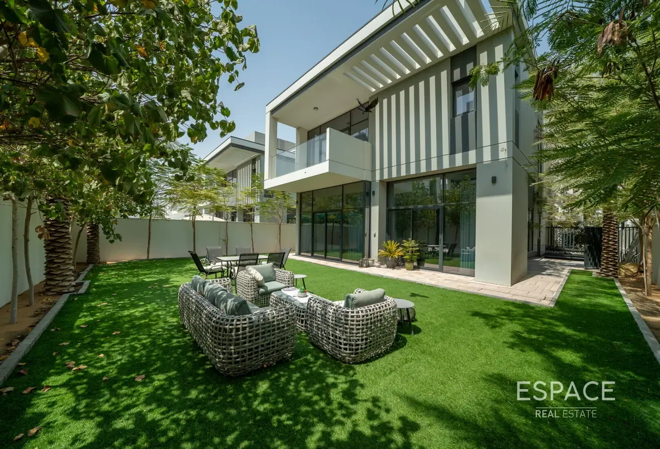 4BRs-A | Landscaped | Park Side