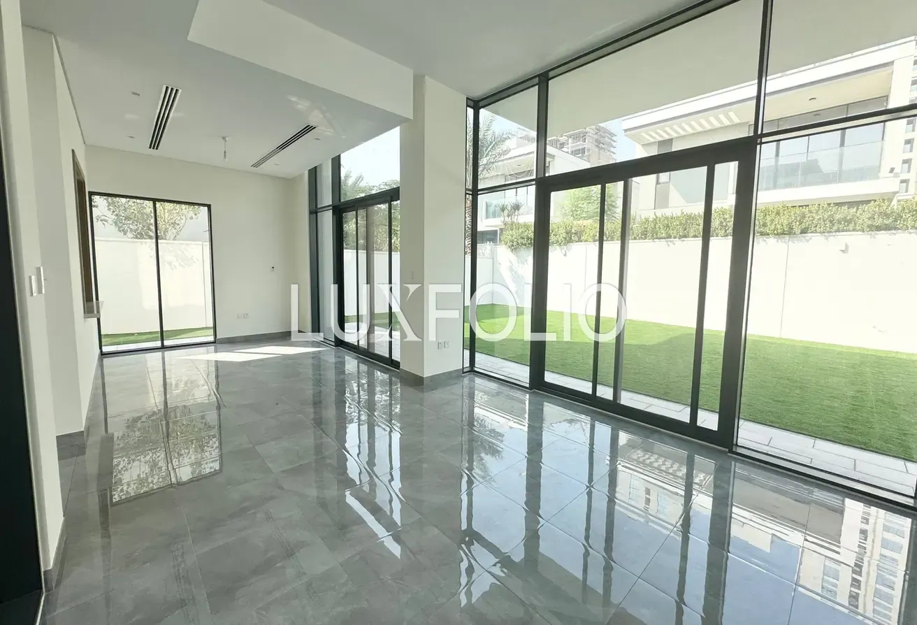 Landscaped | Ready To Move | Single Row