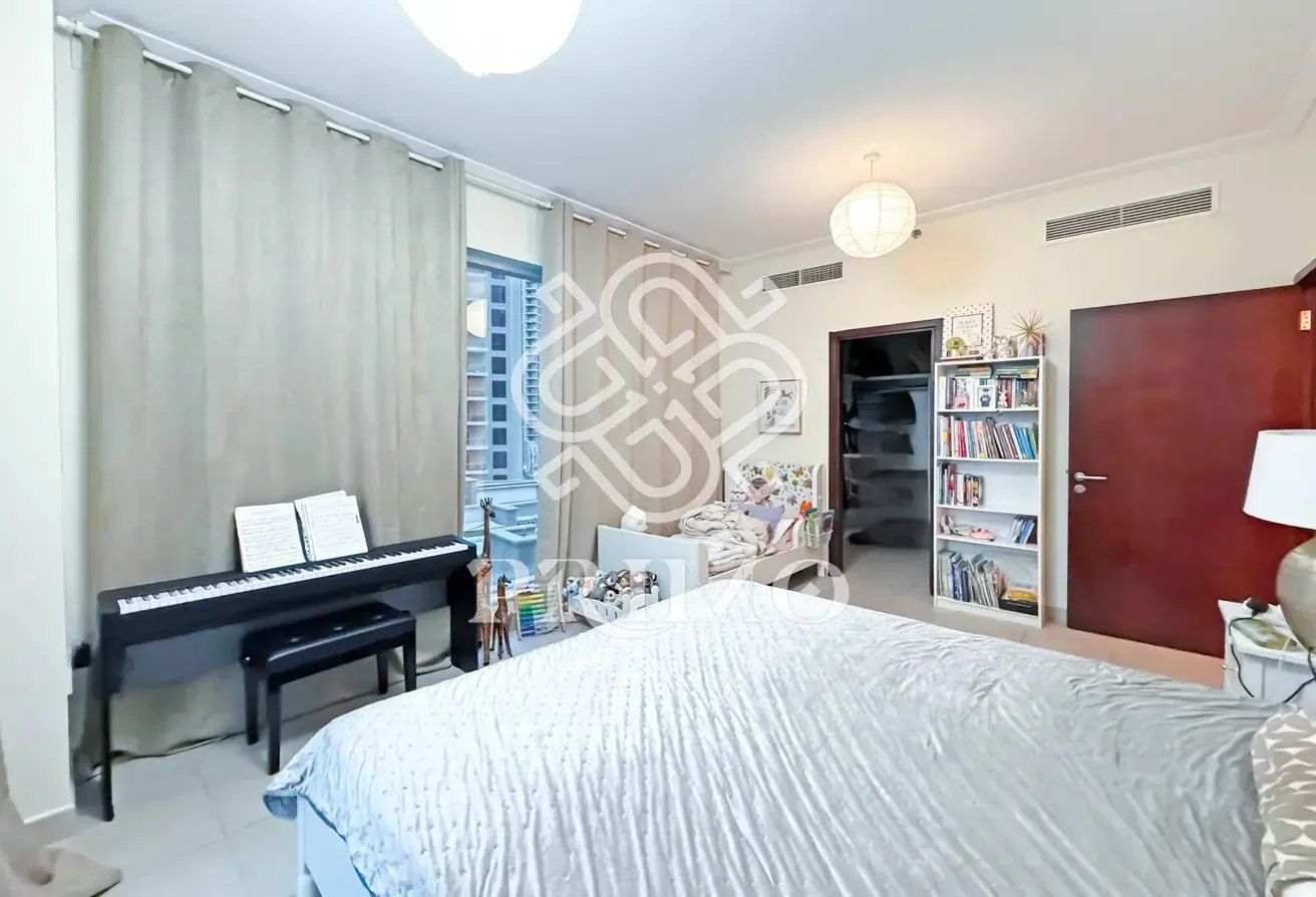 Bright 2BR | Pool and Marina View | Available Now