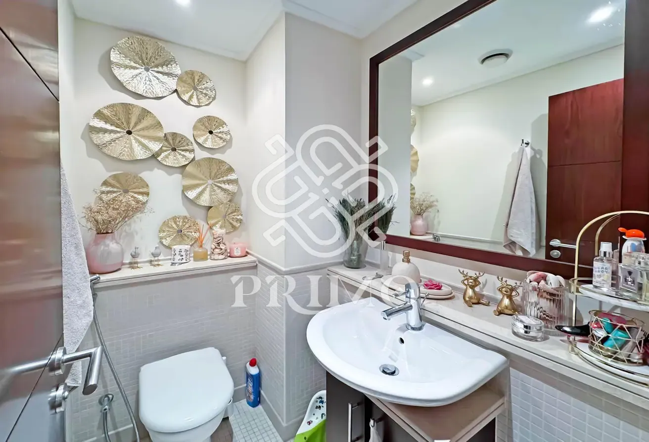 Bright 2BR | Pool and Marina View | Available Now