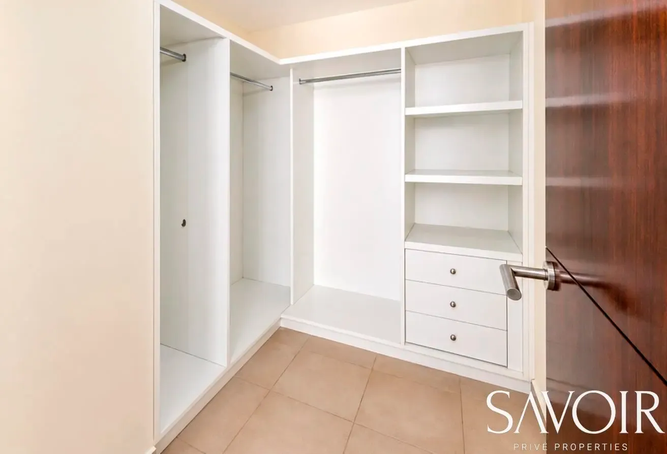 Chiller Free | Spacious | Near Tram