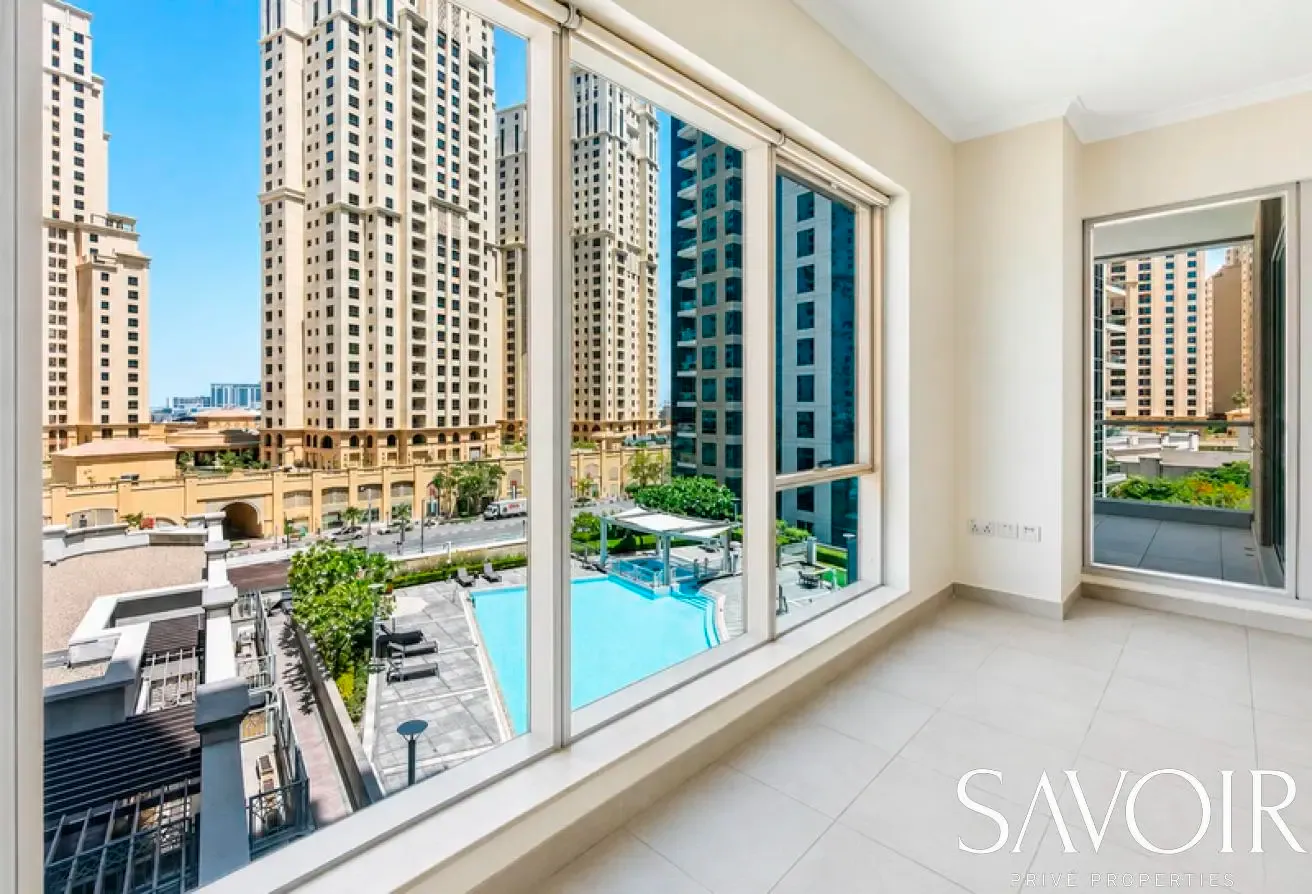 Chiller Free | Spacious | Near Tram