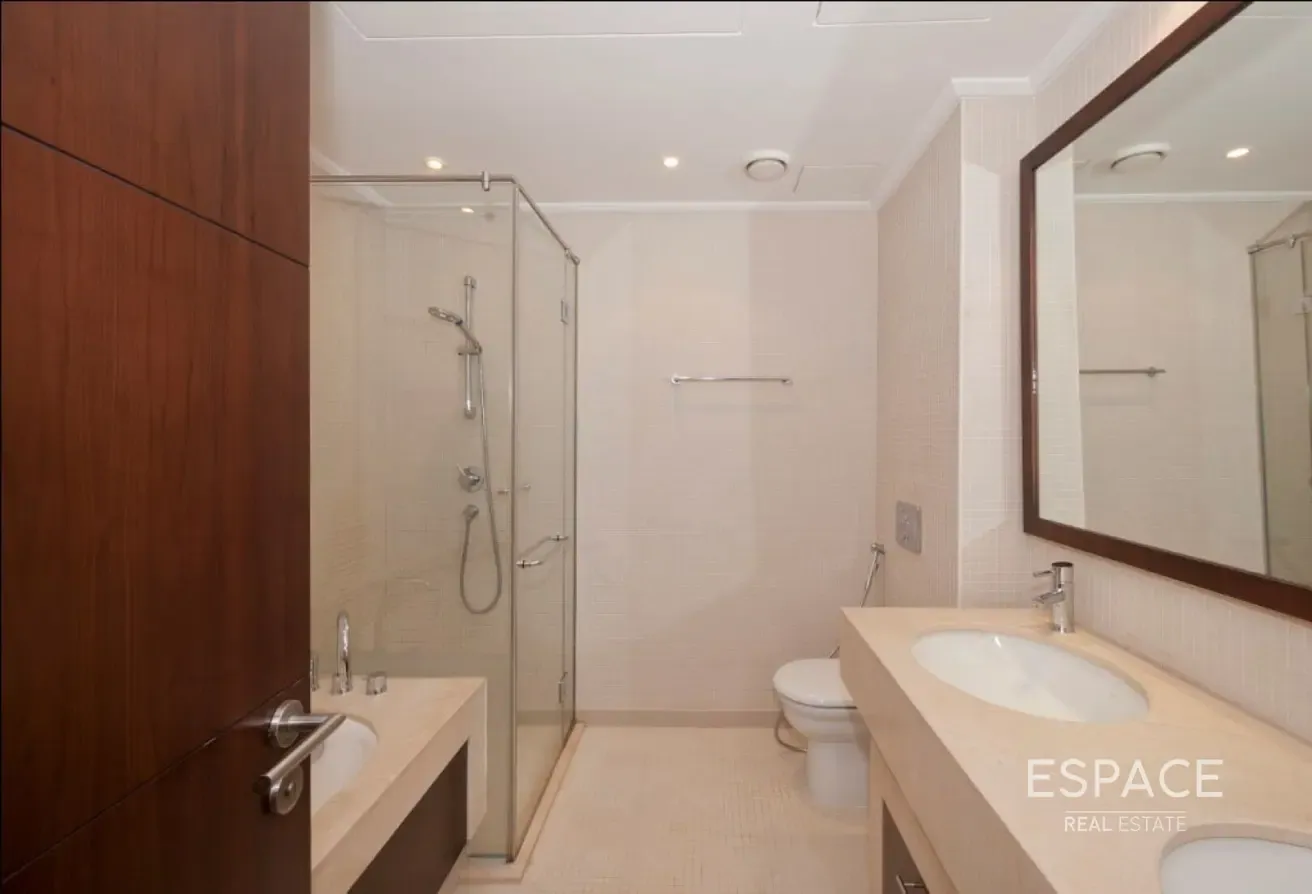 Spacious | Great Condition | Vacant June