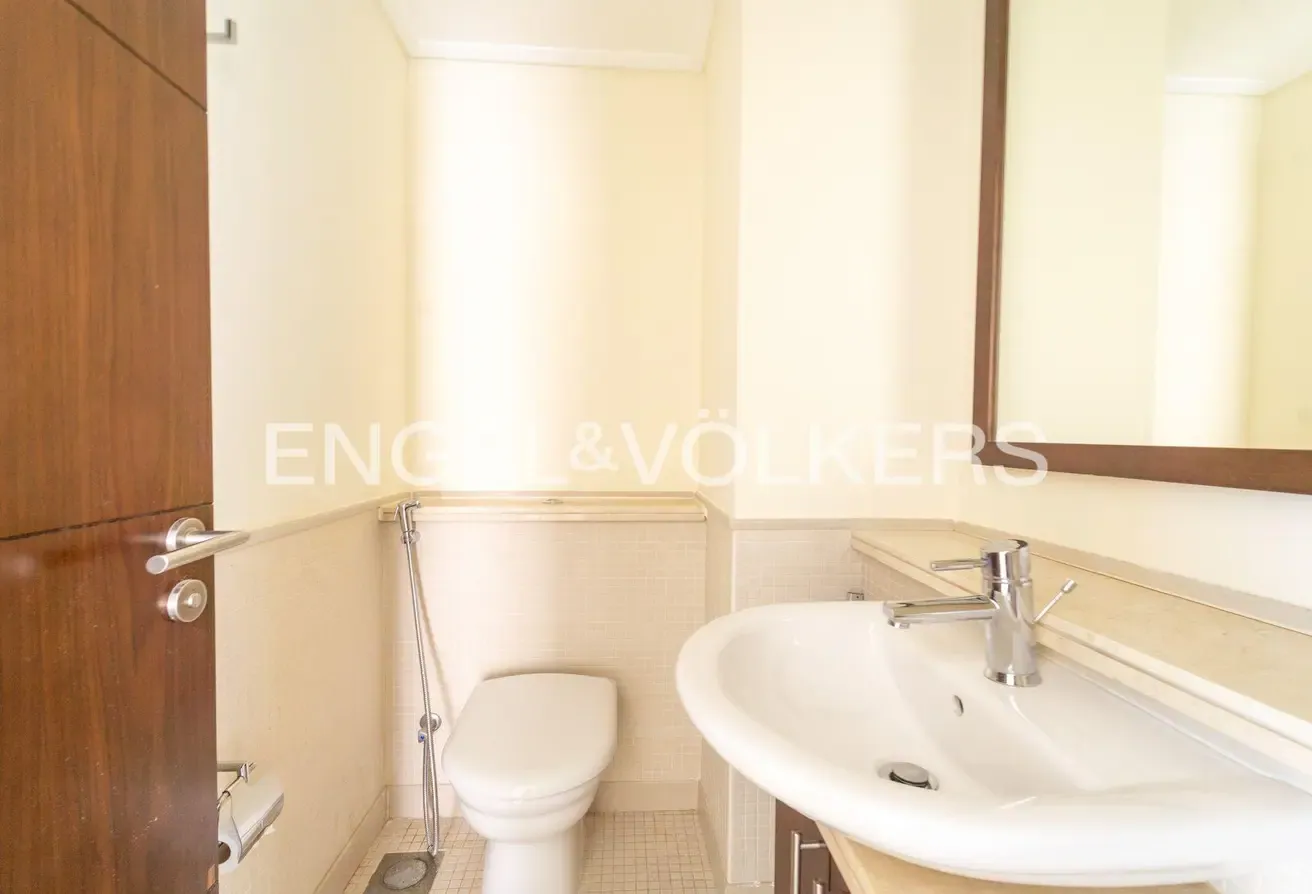 Unfurnished | Marina Promenade | Prime Emaar