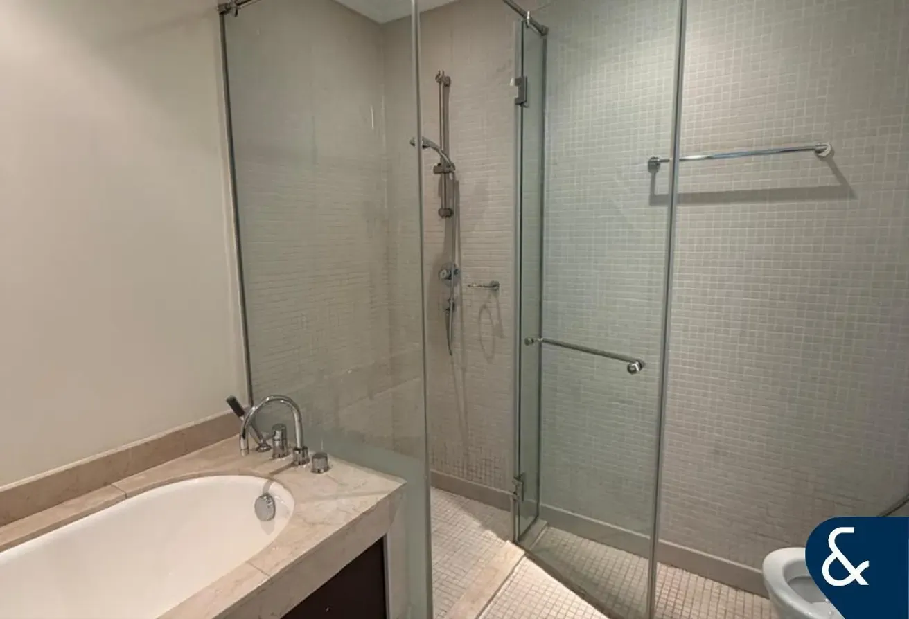 2 Bedrooms| Low Floor | Unfurnished | Vacant