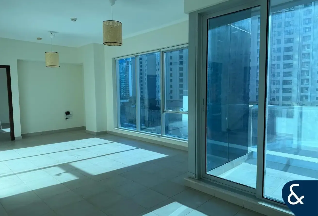 2 Bedrooms| Low Floor | Unfurnished | Vacant