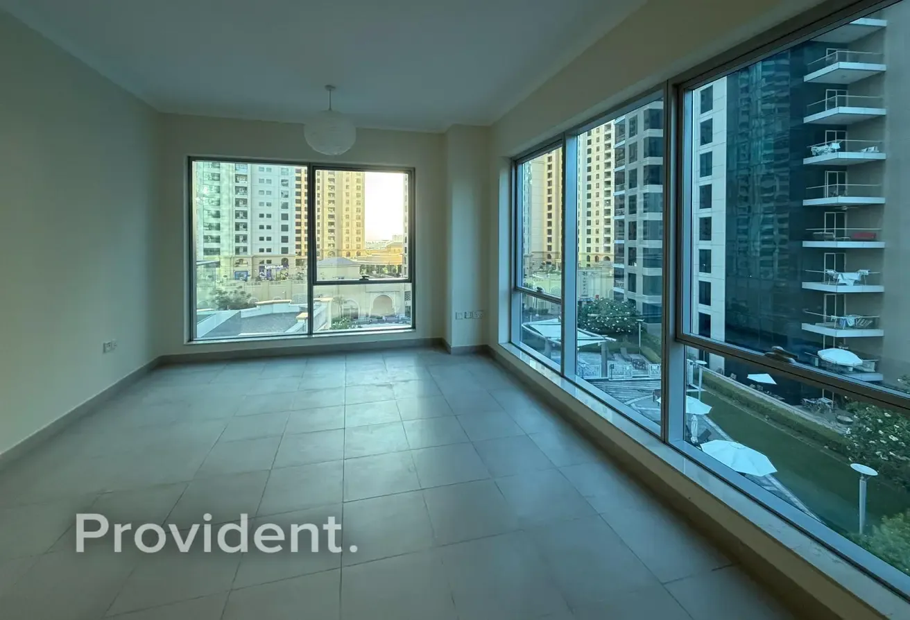 Premium Emaar Community | Large 2BR | Vacant