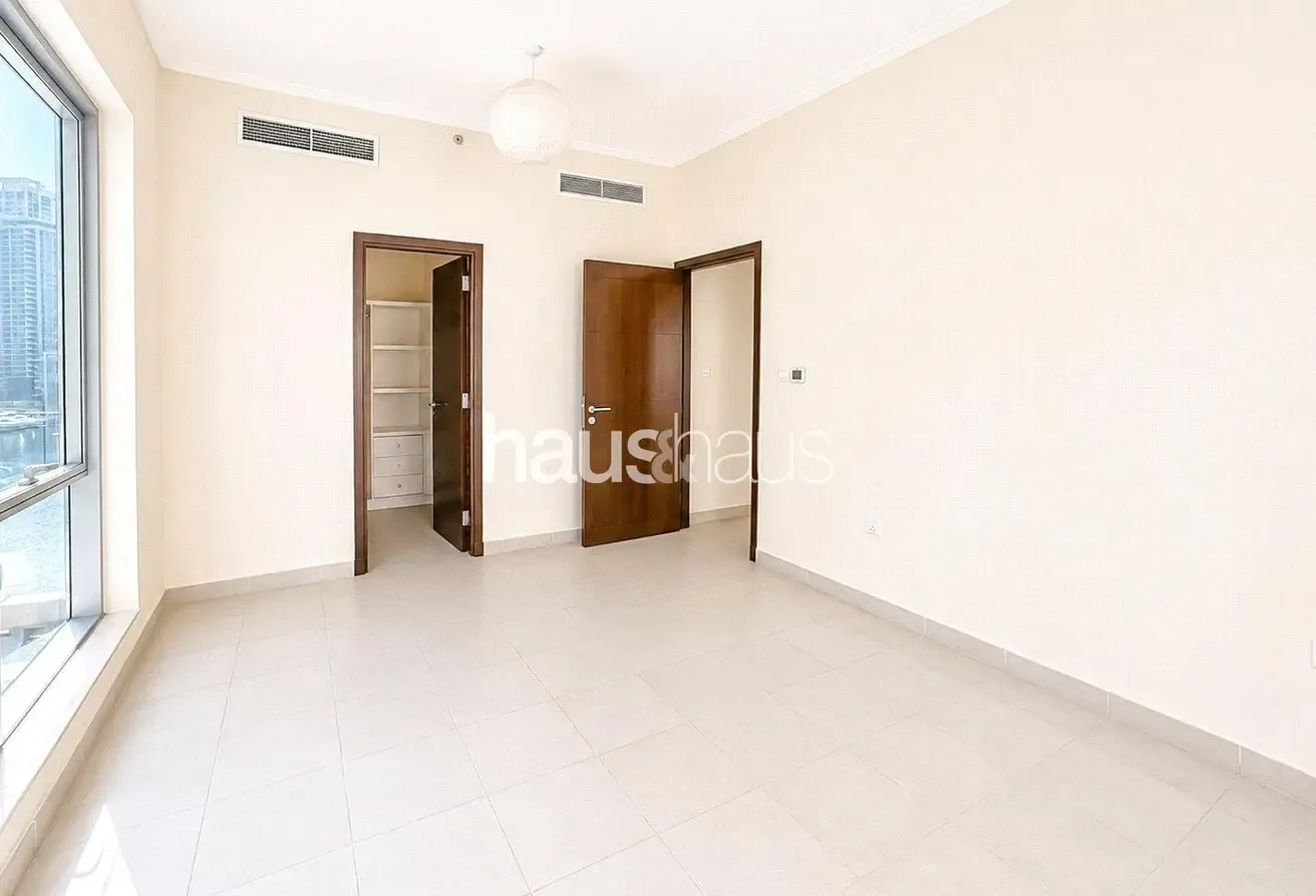 Unfurnished | Chiller free | Low Floor