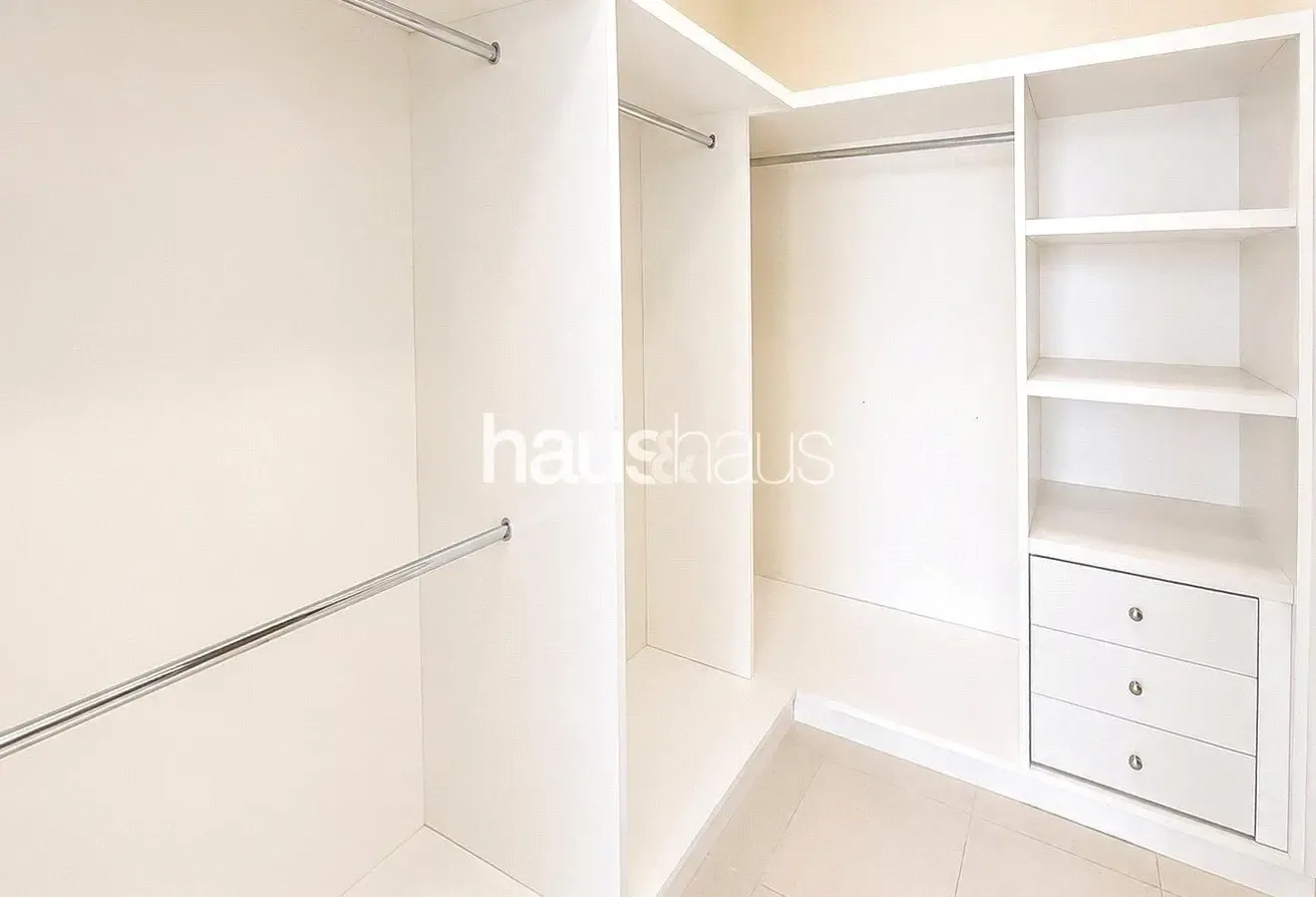 Unfurnished | Chiller free | Low Floor