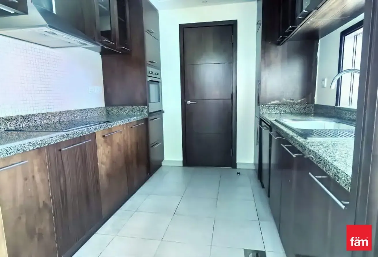 Marina View | Unfurnished| Vacant| Close To Tram