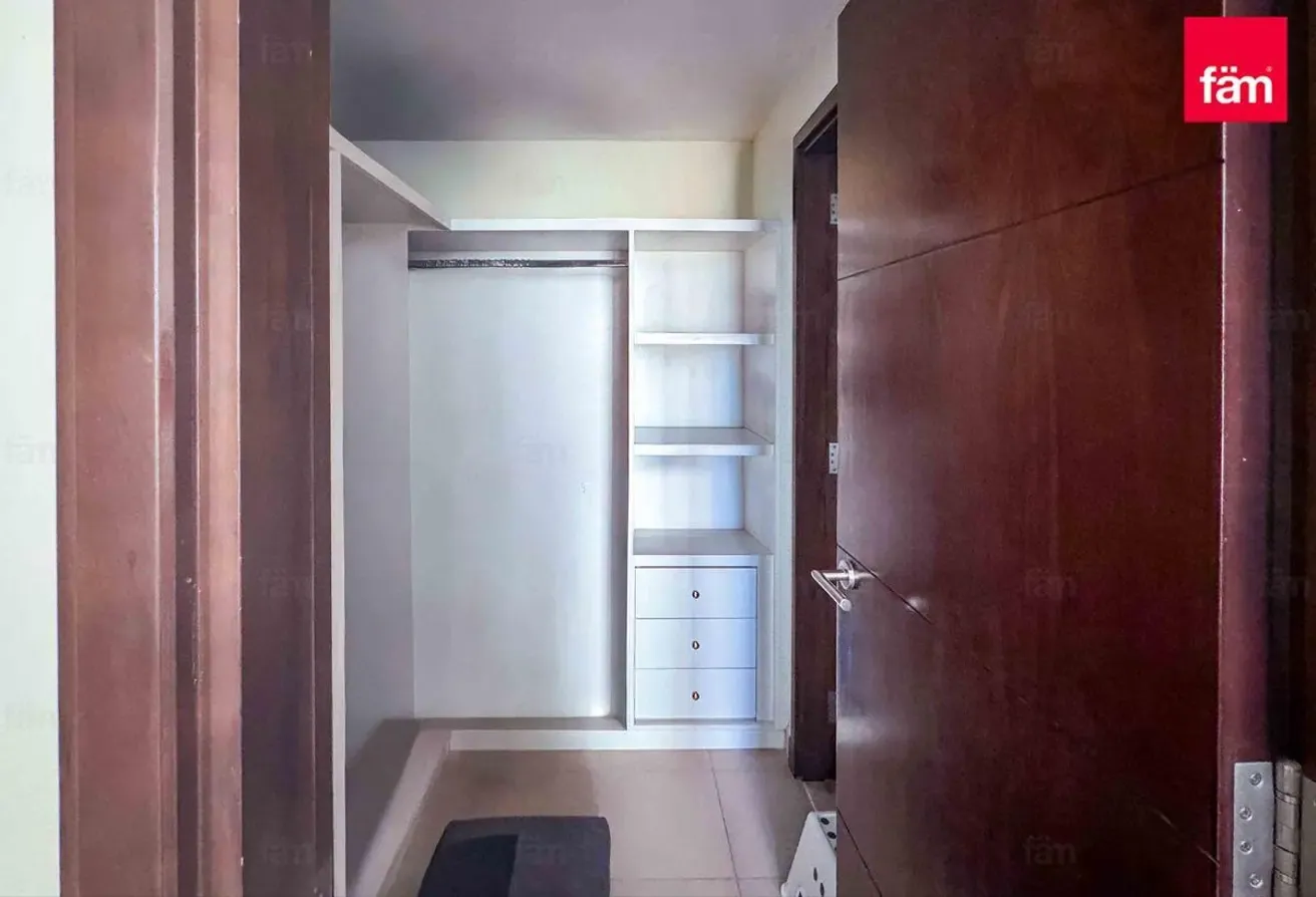 Marina View | Unfurnished| Vacant| Close To Tram