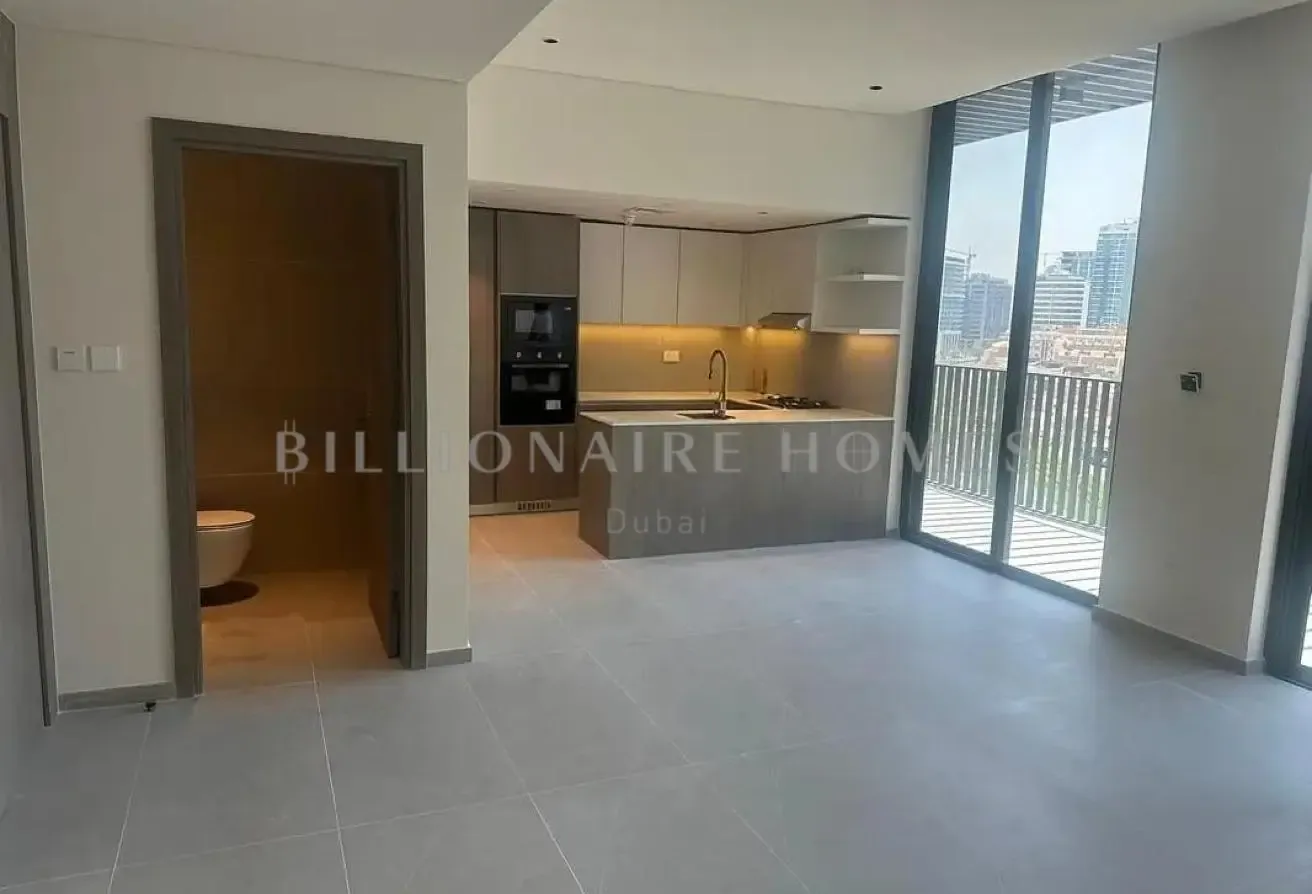 Ready to move | Modern Layout | Negotiable