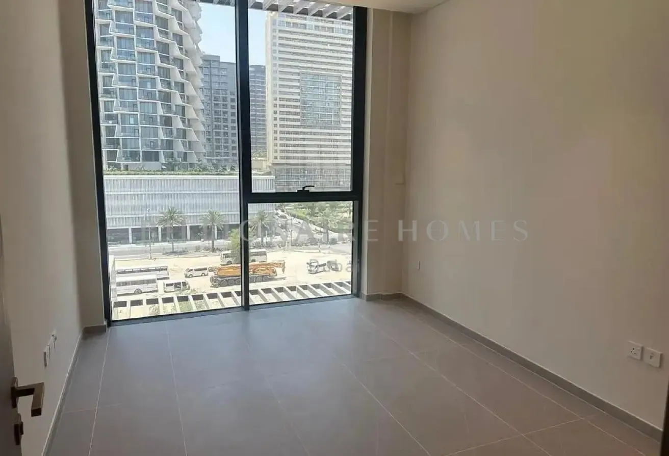 Ready to move | Modern Layout | Negotiable